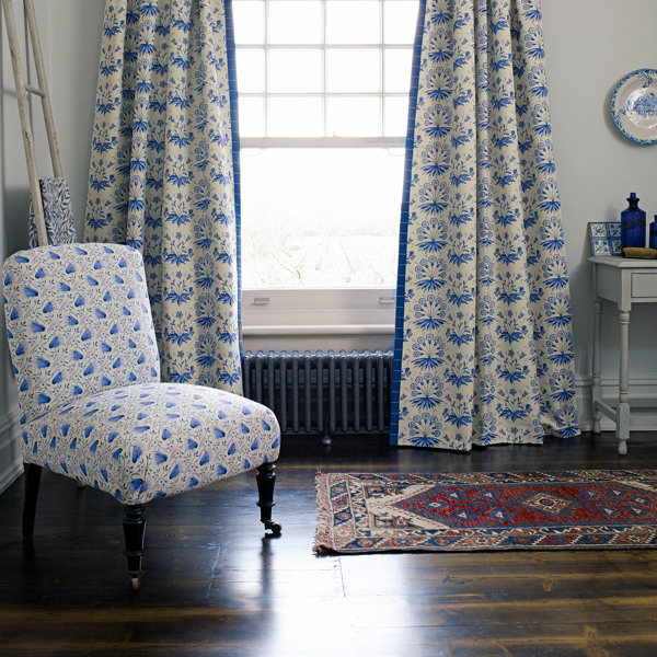 Swans Linen/Ecru Fabric by Morris & Co